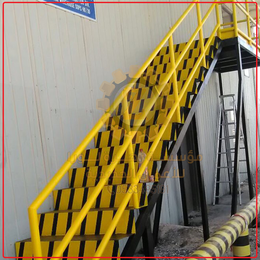 سلالم مخارج الطوارئ